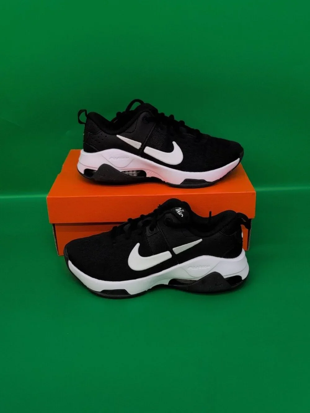 Nike Zoom Bella 6 Training Sneaker Women's Shoes US 6 Black White DR5720-001
